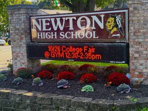 Carousel image e7aa72 ewton igh chool