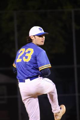 Carousel image f86b97ee0d24ce74a7fd night1