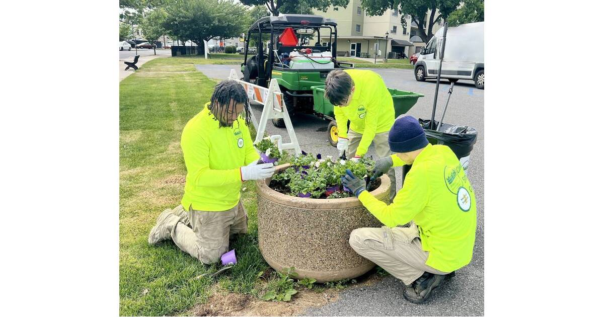 Town of Phillipsburg, Phillipsburg UEZ, and NJ Youth Corps Launch Clean ...