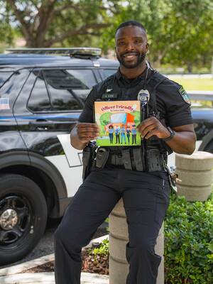 Carousel image 217d164eadb67617e859 officer kirk