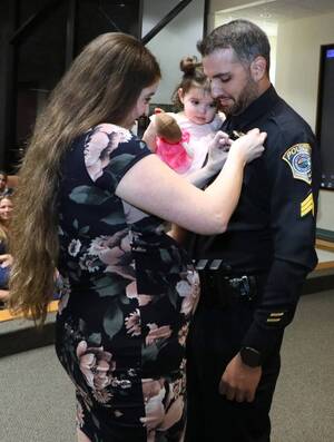 Carousel image 91297c8b71283735fcf0 officer