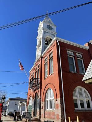 Carousel image 00db42c9a4213ee71c7b old city hall 2024