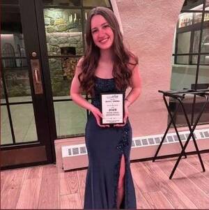 Carousel image bd440166ec9924c141cc olivia  pass it along