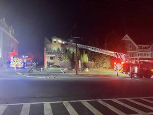 Carousel image 3cd52042adb4c6f0dcb0 on the side