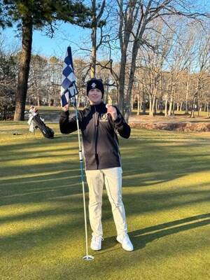 Carousel image 7353afa9e5f872bbca4f paul  reilly hole in one on eighth