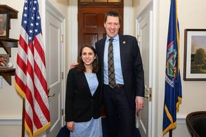 Carousel image 82f5ead653b8b39be53b page 2 state of the union react pic