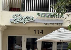 Carousel image feb85759d4859f3b42e8 patsy s pizza