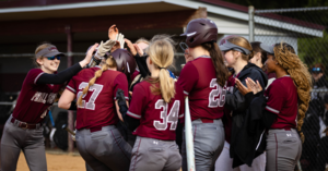 Carousel image 50a30385c99591ce35b4 pburg softball celebrating win