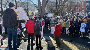 Carousel image 87e361235ff15eb66435 photo 1 ice protest 