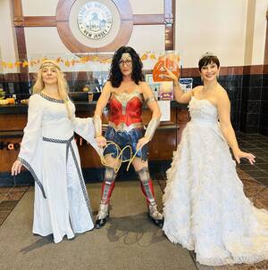 Carousel image c35fc2a927e077487316 photo 1 christine o meara  lorraine haskins  kristen plumley