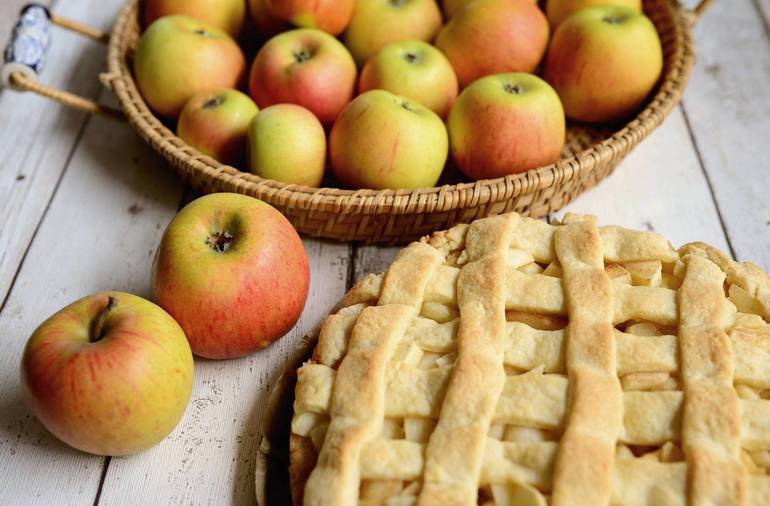 Roxbury Rotary Club Sets Aside Pies And Fruit For Pre Thanksgiving Fundraiser Sale Roxbury Nj News Tapinto