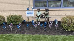 Carousel image 17712d14729a696ffa19 pinwheel garden 2