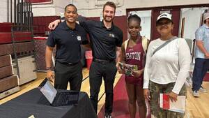 Carousel image b0bed8ea5b8e411bfb10 pic of unitru team   students