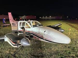 Carousel image 029487d1648eaffcf9be plane