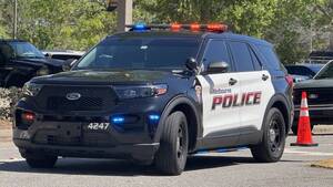 Carousel image a9a1441ff69e4f08b1d6 police car 1
