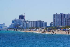 Carousel image b6e3d3e5ced02db196d9 pompano tourism beach skyline