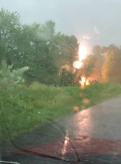 Video Electric Pole Fire Takes Out Power To Thousands In Montville Sunday Night Tapinto