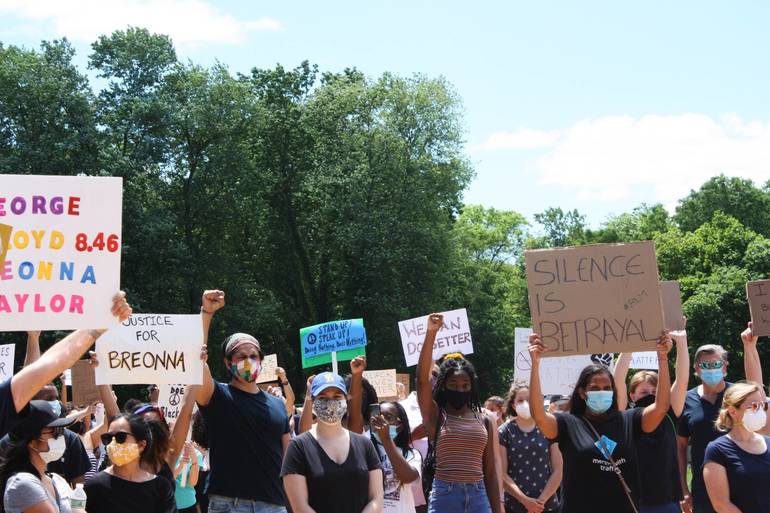 Gl Students Take To The Streets In Community Protest To Make Their