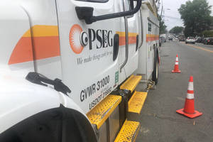 Carousel_image_1ee0c597650791ecff94_pseg_truck_1200x800px