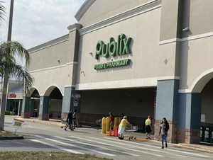 Carousel image 14d560ff72e93889f141 publix 4849 coconut ck pkway cc plaze