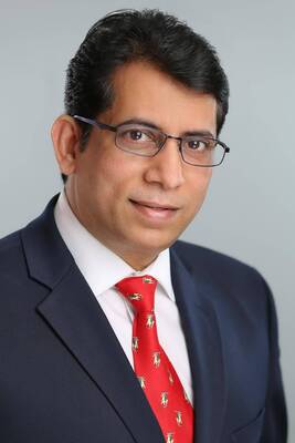 Carousel image bb83fa00d73e15ff6f95 ravi badge