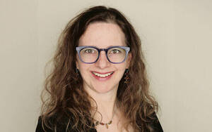 Carousel image clone 1724337 44ae2b9f9dade42166b2 rabbiestherreedheadshot