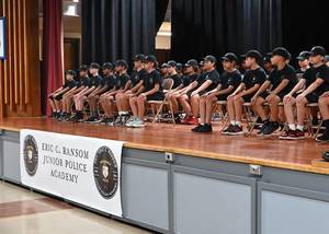 Carousel image 6397bb8533bfd73e5ac6 recruits