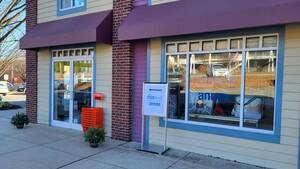 Carousel image 7186e184096da5355355 rise thrift store annex