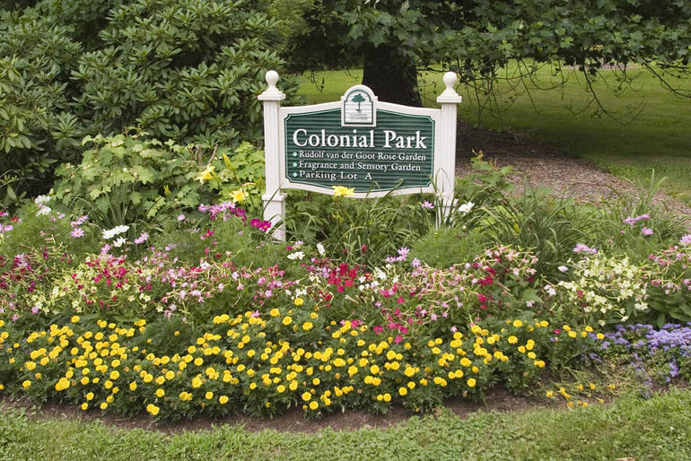 Rose Garden sign.jpg