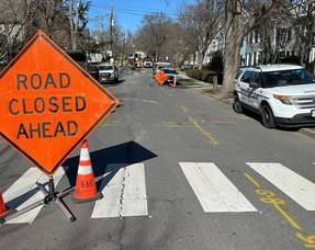 Carousel image 8365a91e8518e1db3e38 road closed for construction work