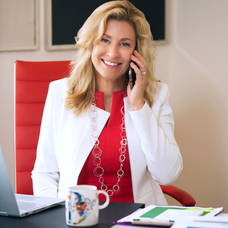 Carousel_image_92e506f45f3a095c8679_rosemary-becchi-profile