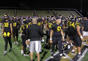 Carousel image 467381 iscataway hiefs ootball eam