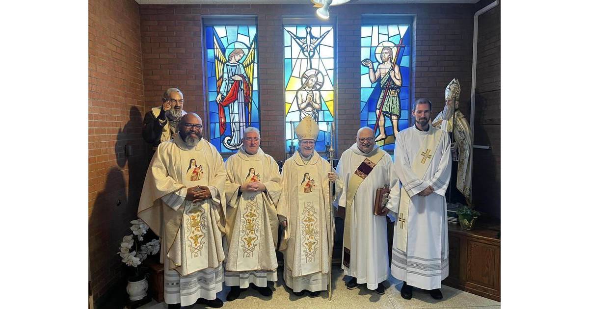 Kenilworth's Church of Saint Theresa Celebrates 75th Anniversary (Photo