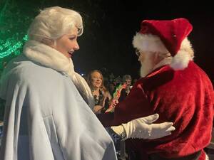 Carousel image 18f65a68852edeca9be9 santa