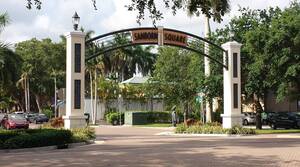 Carousel image clone 1718868 3e19b961b51e840df254 sanbornsqare