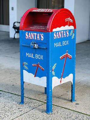Carousel image ecffb984f2fba65e9338 santamailbox  1 