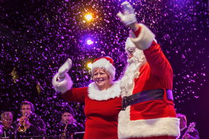 Carousel image f5f42a43c5fd10bd2de4 santa   mrs