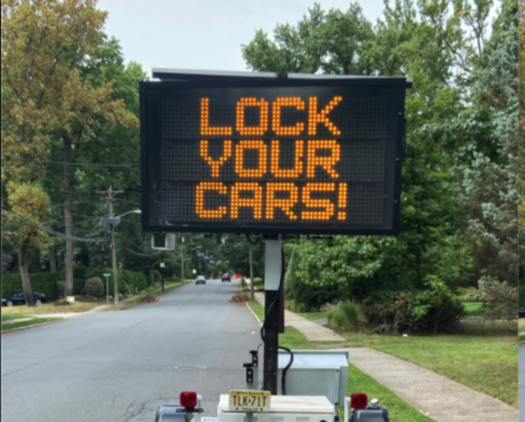 Burglar Stole Credit Cards From Car In Westfield Racked Up 1 203 In Purchases Police Tapinto