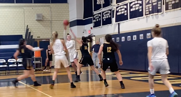 Hartnett Scores 17 Jaegerskog 13 In Chatham Girls Basketball Win