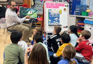 Carousel image 1627b851f3ef909544b6 scotch plains mayor josh losardo reads