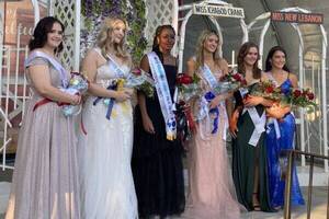 Carousel image 5c4621f993a202a770fc school queens