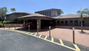 Carousel image c843fa iberal ewish emple of oconut reek