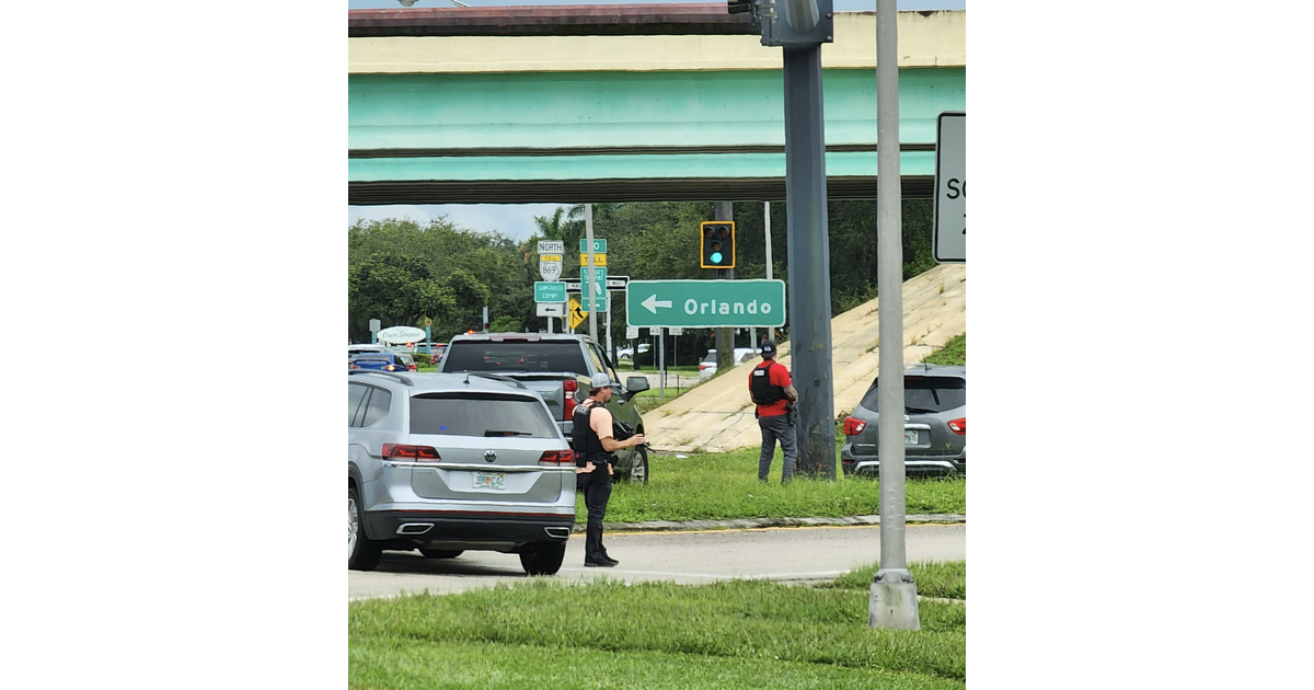 Coral Springs and Parkland Schools Locked Down and Roads Closed Off