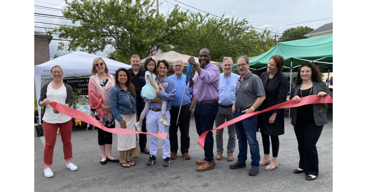Millburn Chamber of Commerce Celebrates Farmers Market's Season Opening