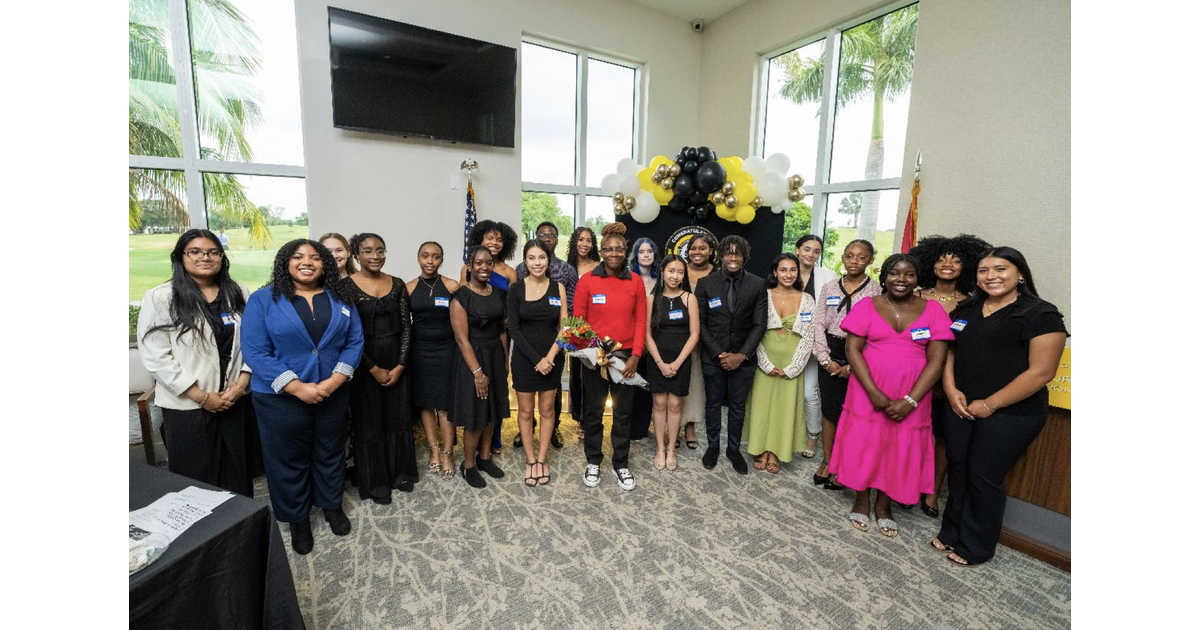 23 High School Seniors in Coral Springs Received MLK Scholarships