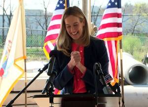 Carousel image cf928a 