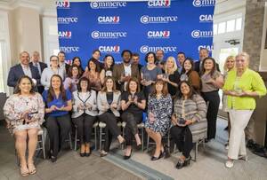 Carousel image bb8c02f6e6285820dd13 small