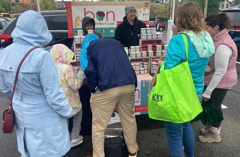 Rod Hirsch Somerset Regional Farmers' Market Opens 2026 Season in Somerville May 3 ...