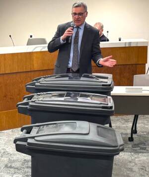 Carousel image 08bc1e1cace893d1d938 sompixgarbageslukacans