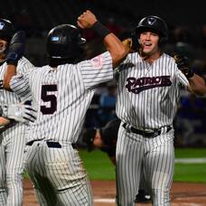 Carousel image bfc766e485aecc8ae3ed sompixpats2024dunhamcelebrates6rbis